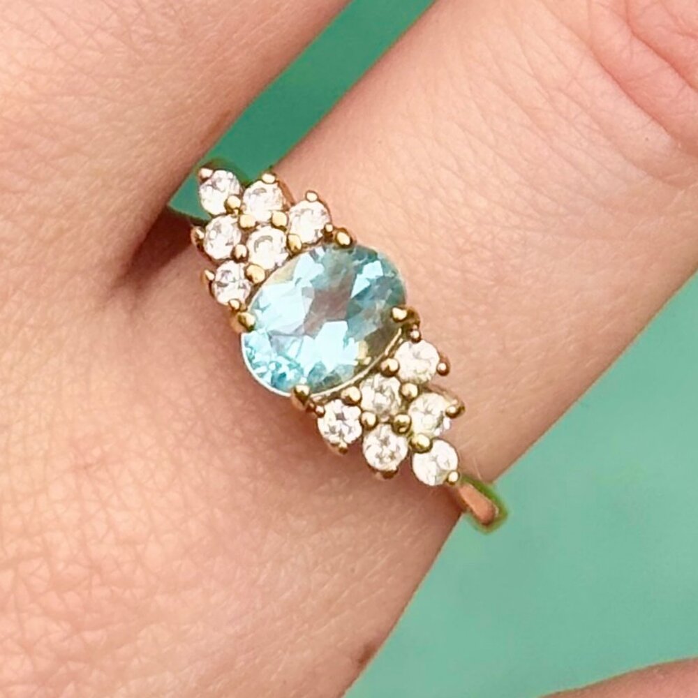Vintage Gold-Tone Ring with Light Blue Center Stone and Clear Accents –Size 8 US